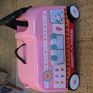 Pink Radio Flyer Ice Cream Truck Ride-On Luggage